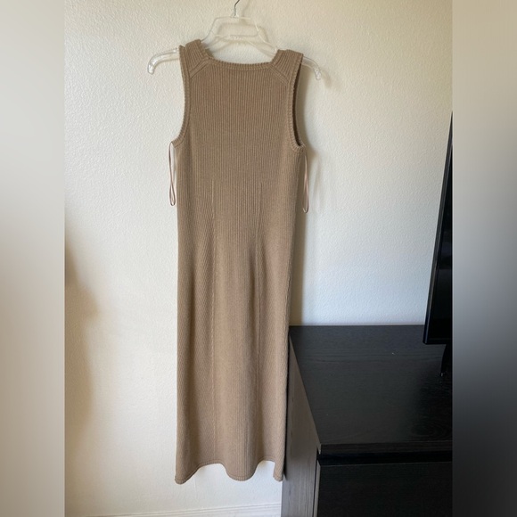 Vince Women’s Wool & Cashmere Ribbed Tank Dress Size XS Tan Raw Edge Midi Dress - Picture 5 of 9